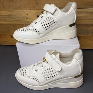 JustFab Shoes Women’s 7.5 Woven Airy White/Gold Elevated Wedge Heel Summer Chic